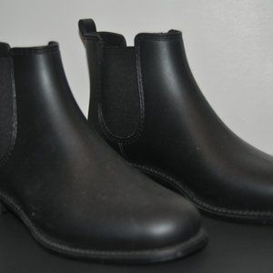 Henry Ferrera collection Black ankle booties W8/39